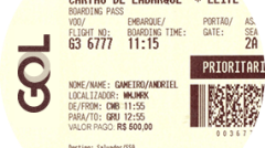 Cartão de embarque com as informações do viajante e do voo